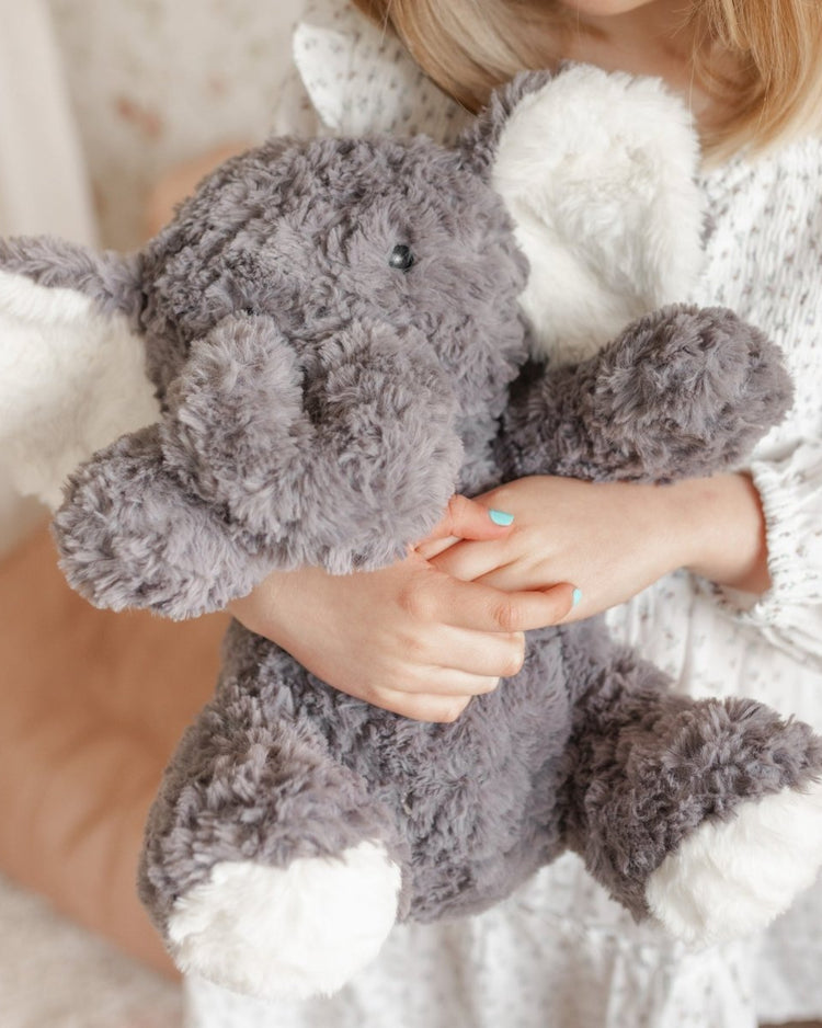 Mindful & Co Kids 出品的《Eleanor:那頭有重量的象》 - BetterThanFlowers