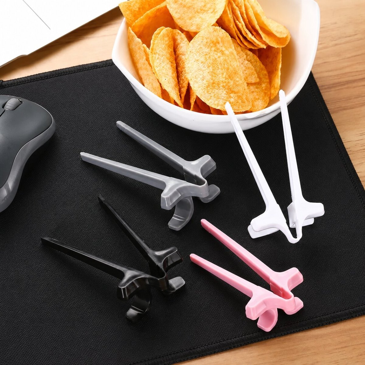 Hands-Free Snack Tongs (Multiple Color Options) - BetterThanFlowers