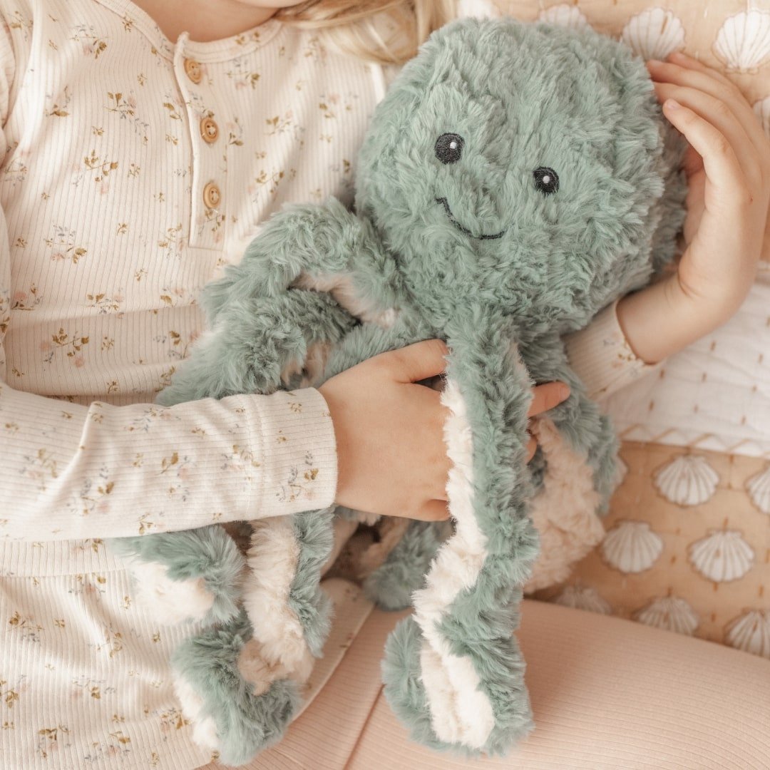 Mindful & Co Kids 出品的「奧利——加重章魚」 - BetterThanFlowers