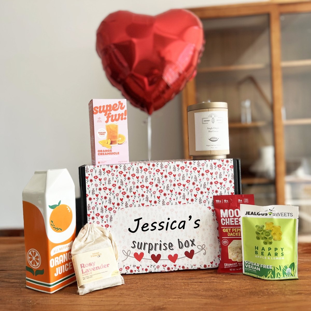 The surprise box to personalize - BetterThanFlowers