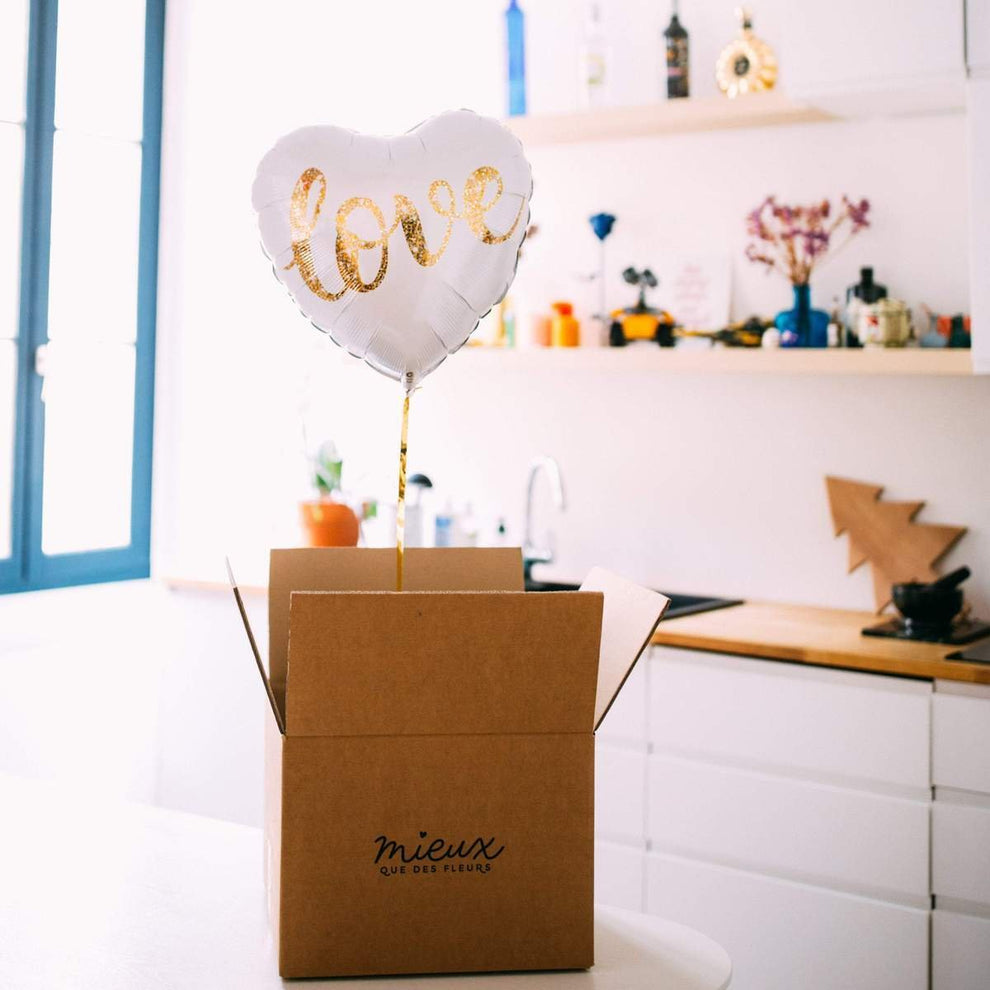 LOVE Gold Balloon - BetterThanFlowers