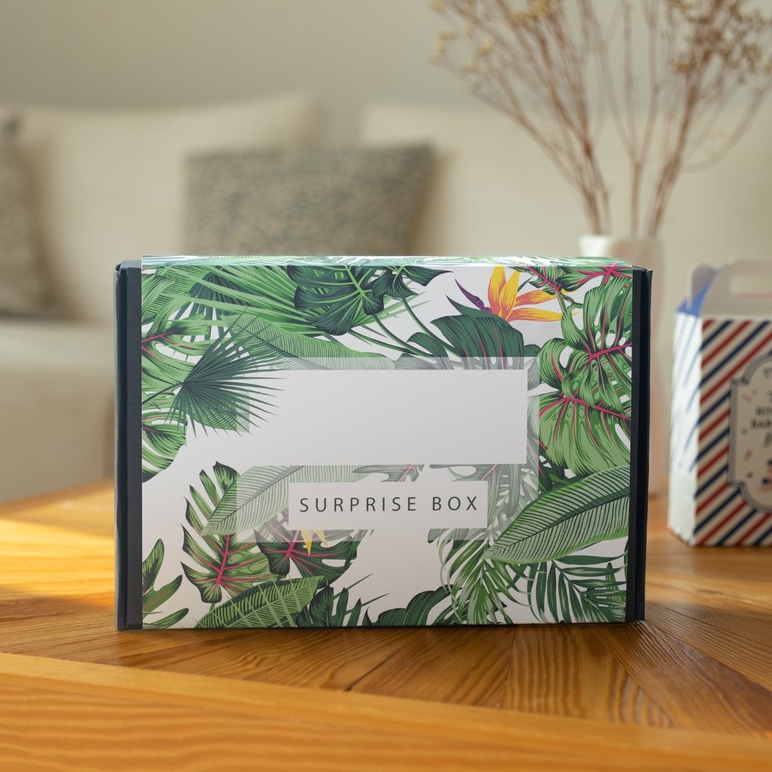 The surprise box to personalize - BetterThanFlowers